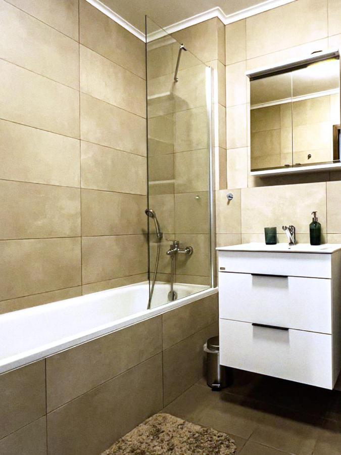 Elegant Escape Apartment I - City Centre Bratislava Exteriör bild