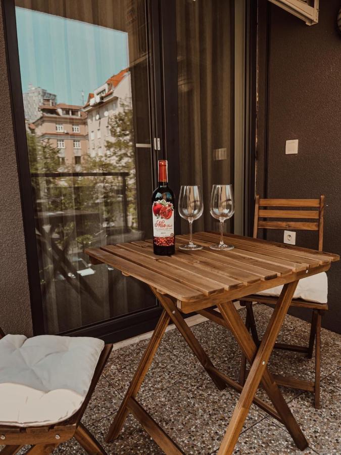 Elegant Escape Apartment I - City Centre Bratislava Exteriör bild