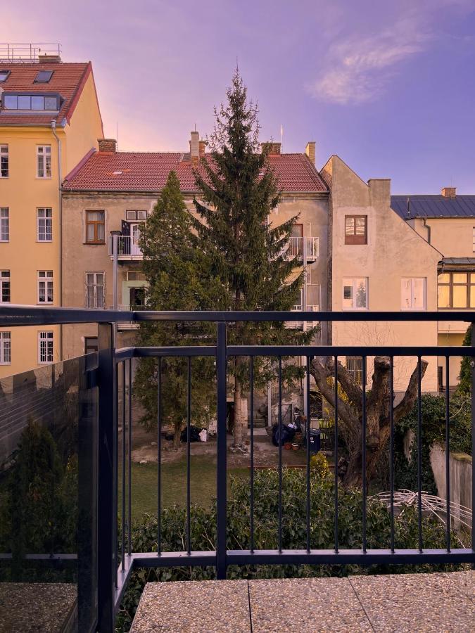 Elegant Escape Apartment I - City Centre Bratislava Exteriör bild