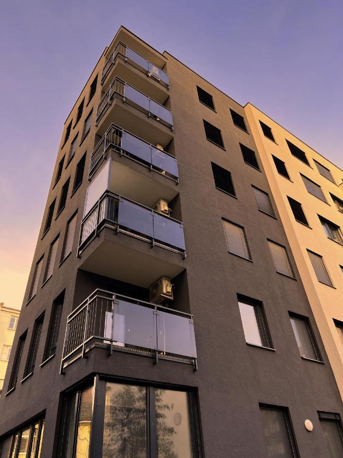 Elegant Escape Apartment I - City Centre Bratislava Exteriör bild