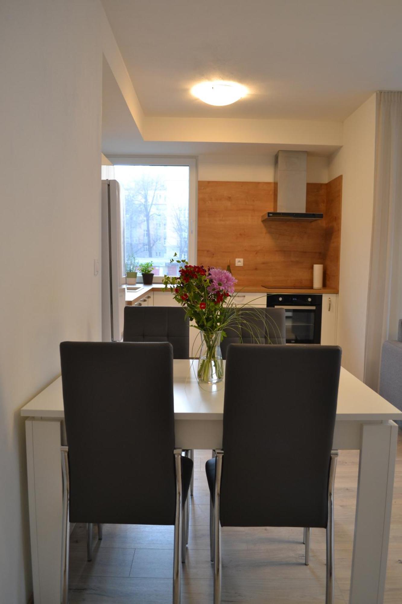 Elegant Escape Apartment I - City Centre Bratislava Exteriör bild